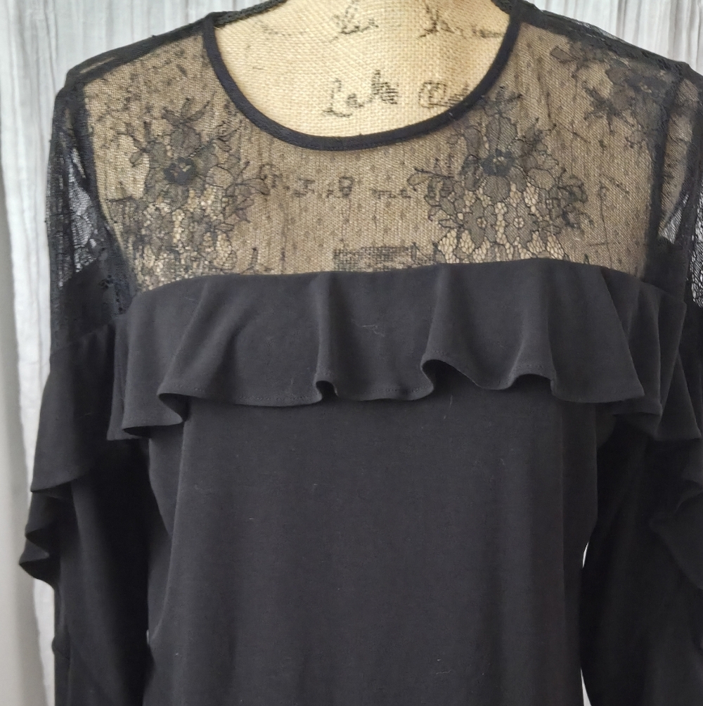 Black Ruffled Lace Top - Picture 2 of 5